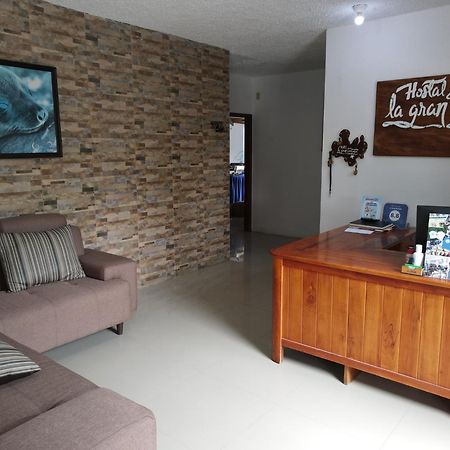 Hotel La Gran Tortuga - ᯤ Starlink Puerto Villamil Bagian luar foto