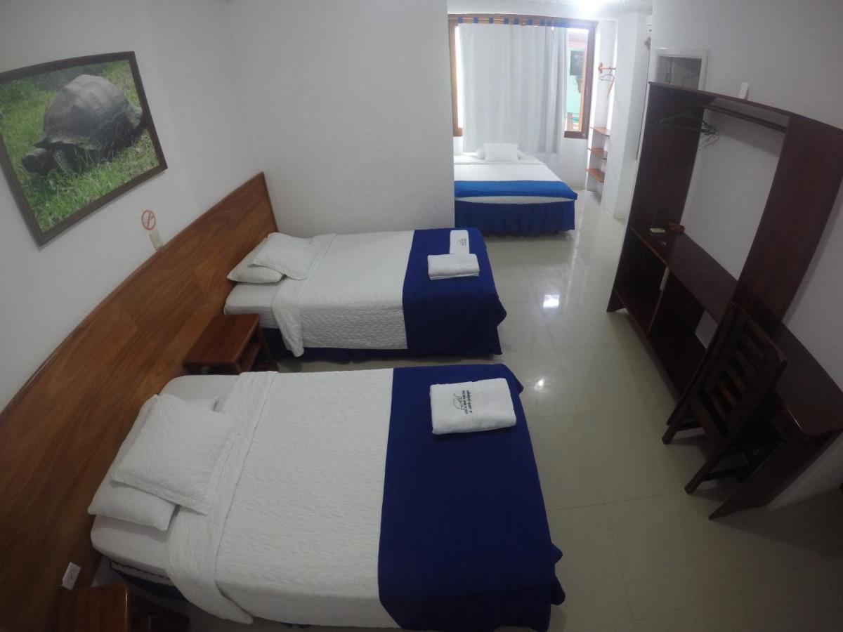 Hotel La Gran Tortuga - ᯤ Starlink Puerto Villamil Bagian luar foto