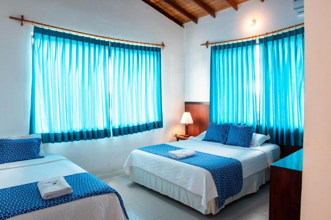 Hotel La Gran Tortuga - ᯤ Starlink Puerto Villamil Bagian luar foto