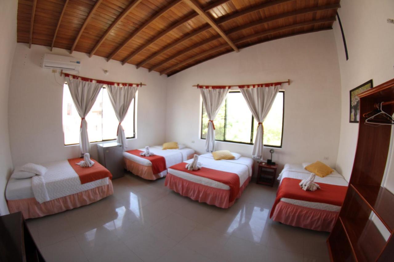 Hotel La Gran Tortuga - ᯤ Starlink Puerto Villamil Bagian luar foto