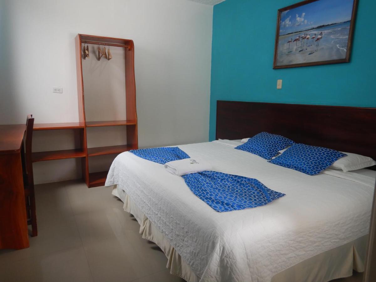 Hotel La Gran Tortuga - ᯤ Starlink Puerto Villamil Bagian luar foto