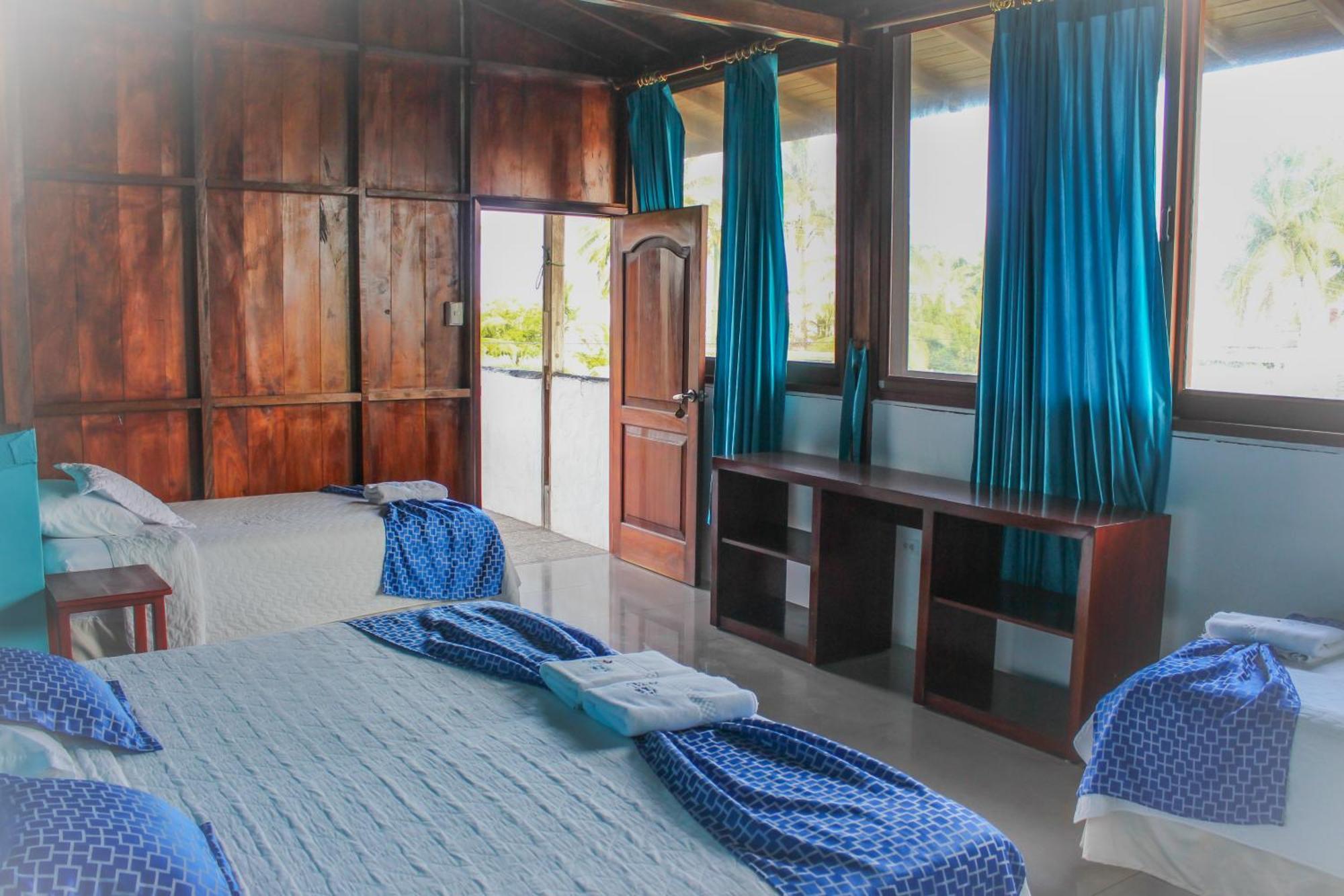 Hotel La Gran Tortuga - ᯤ Starlink Puerto Villamil Bagian luar foto