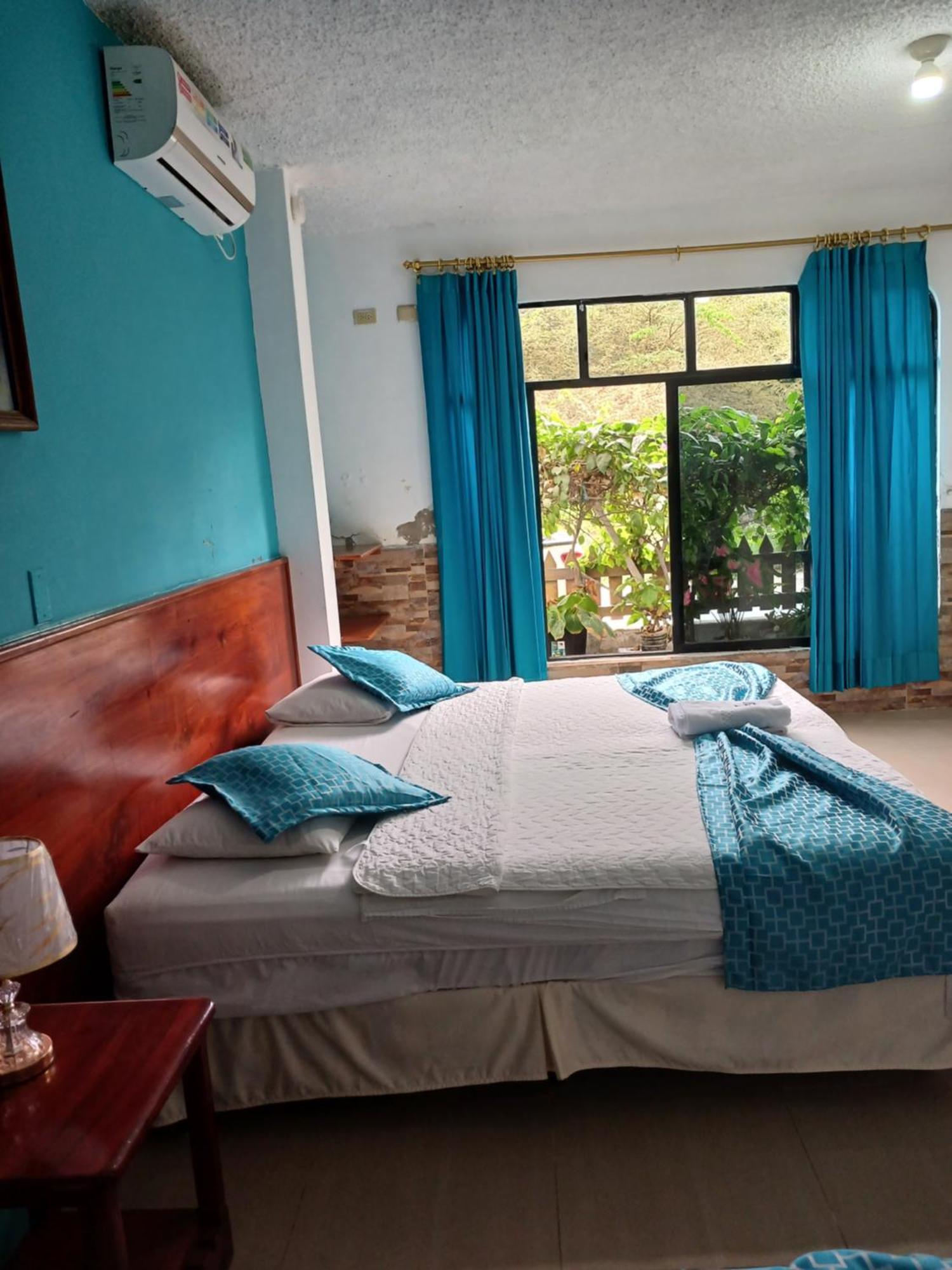 Hotel La Gran Tortuga - ᯤ Starlink Puerto Villamil Ruang foto
