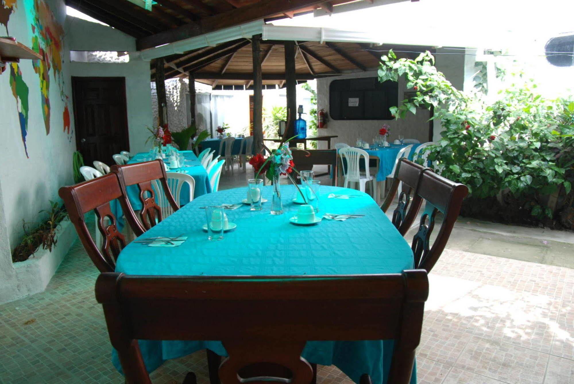 Hotel La Gran Tortuga - ᯤ Starlink Puerto Villamil Bagian luar foto